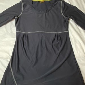 Athletic long sleeve top